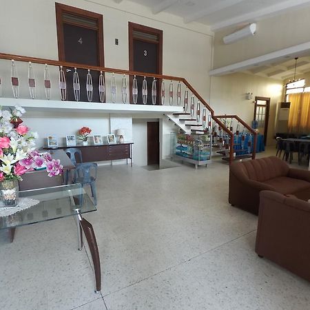 فندق Residencia Marfel تاكلوبان المظهر الخارجي الصورة