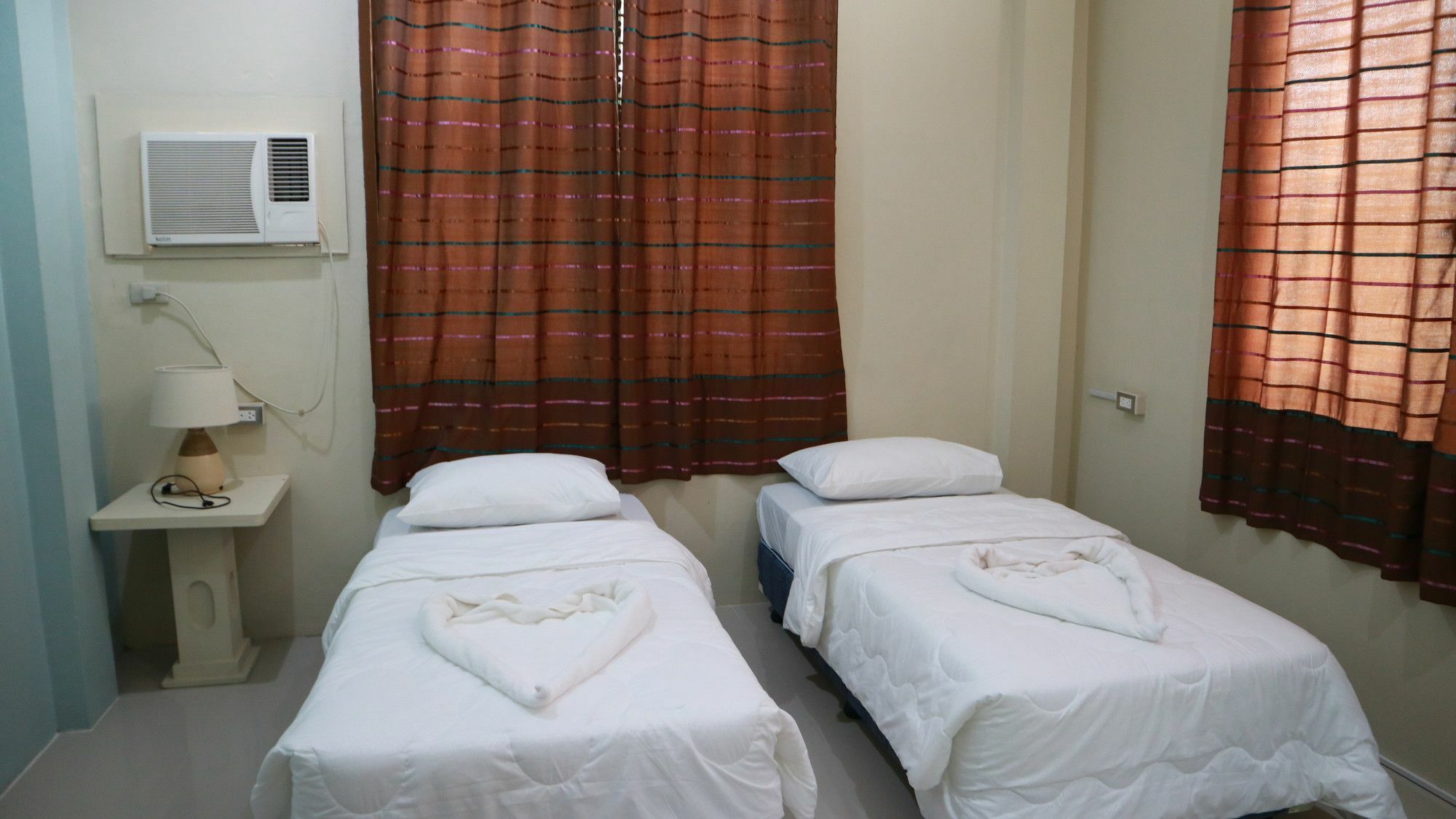 فندق Residencia Marfel تاكلوبان المظهر الخارجي الصورة